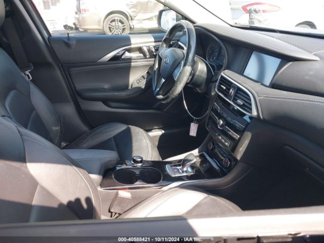 SJKCH5CR0JA052976 Infiniti Qx30 Premium