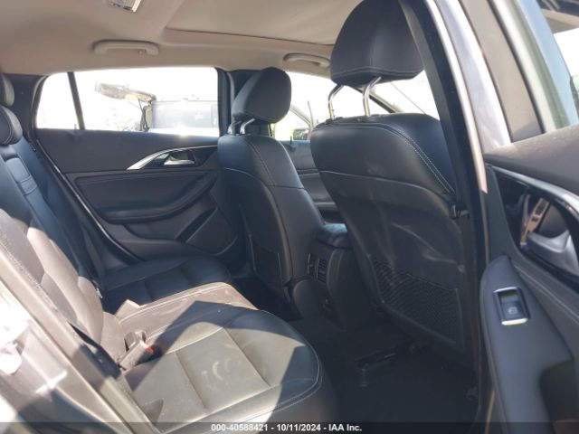 SJKCH5CR0JA052976 Infiniti Qx30 Premium
