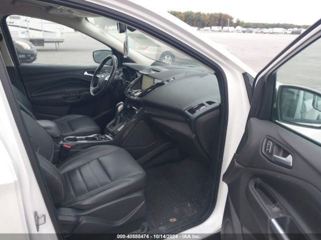 1FMCU0J91EUD28909 Ford Escape Titanium