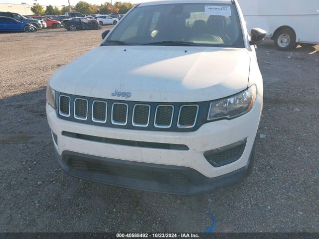 3C4NJCAB4JT263438 Jeep Compass Sport Fwd