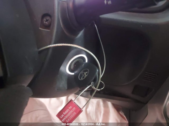 Toyota 4RUNNER SR5 2018 JTEBU5JR4J5516174 Image 11