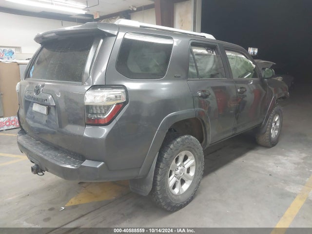 Toyota 4RUNNER SR5 2018 JTEBU5JR4J5516174 Image 4