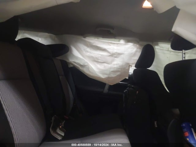 Toyota 4RUNNER SR5 2018 JTEBU5JR4J5516174 Image 8