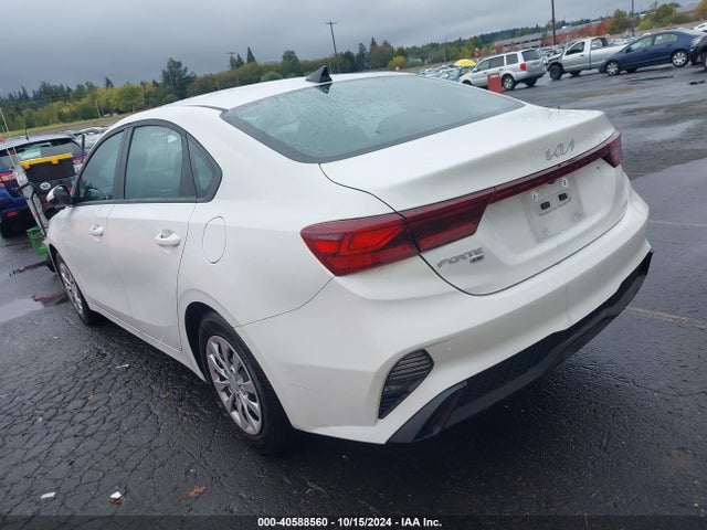 KIA FORTE LX 2023 3KPF24AD8PE656686 Image 3