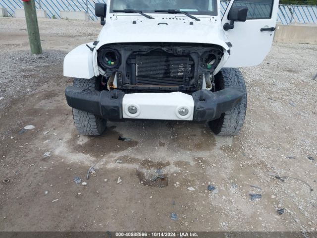 1C4BJWEG4GL172135 Jeep Wrangler Unlimited Sahara