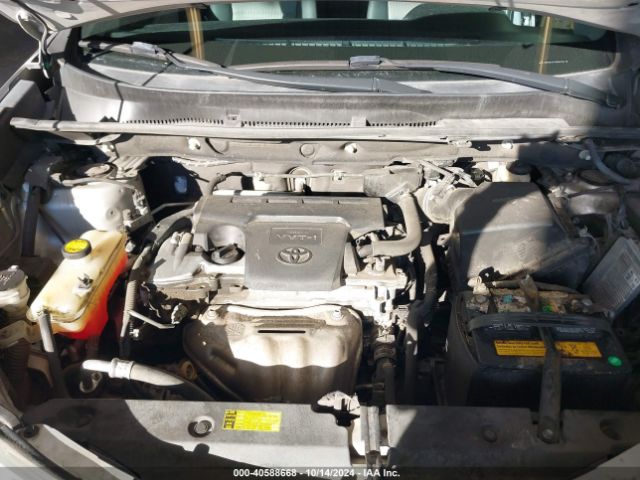 2T3BFREV7FW306102 Toyota RAV4 LE