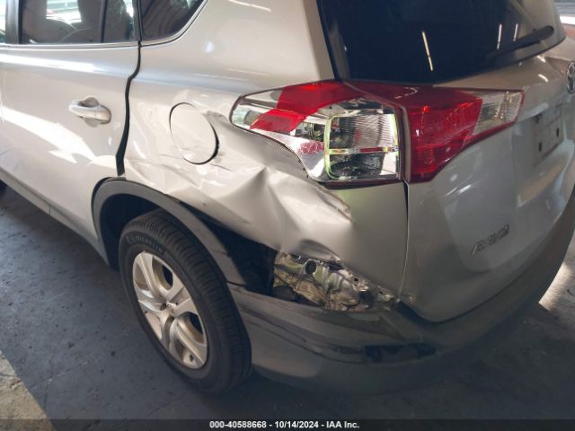 2T3BFREV7FW306102 Toyota RAV4 LE