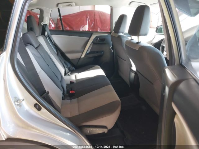 2T3BFREV7FW306102 Toyota RAV4 LE