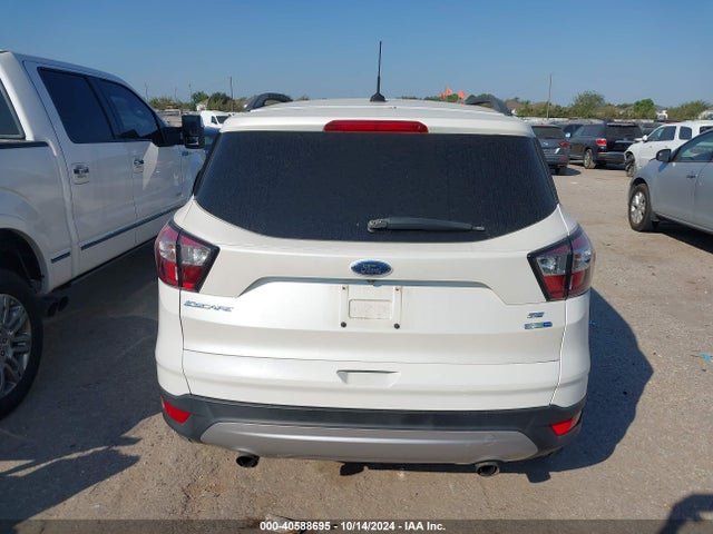 Ford ESCAPE SE 2018 1FMCU9GD5JUD50311 Image 16