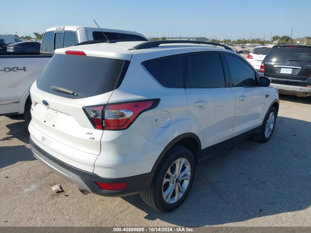 Ford ESCAPE SE 2018 1FMCU9GD5JUD50311 Image 4