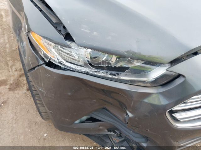 3FA6P0H72FR302105 Ford FUSION SE