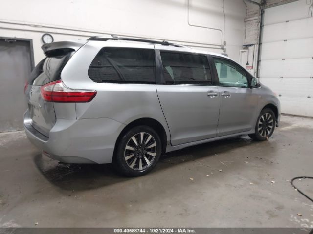 5TDJZ3DC5JS194586 Toyota Sienna Le 7 Passenger