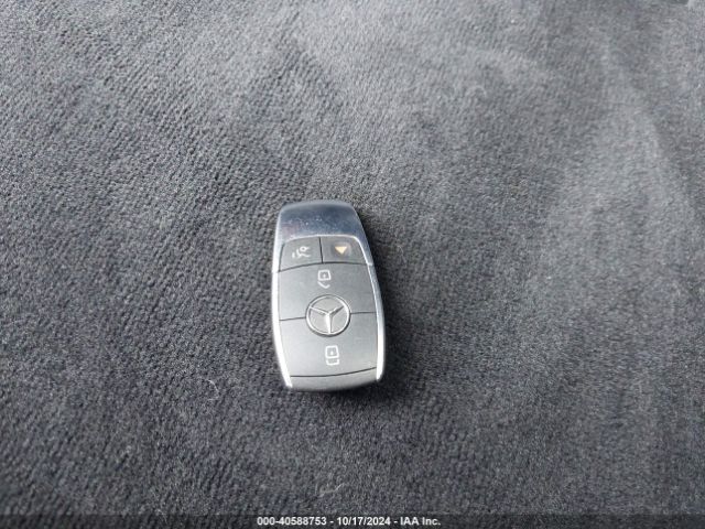 WDDWJ8DB6KF800406 Mercedes-Benz C 300