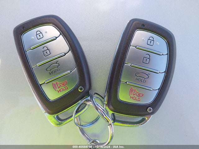 Hyundai Elantra Value Edition 2018 5NPD84LF9JH279910 Image 11