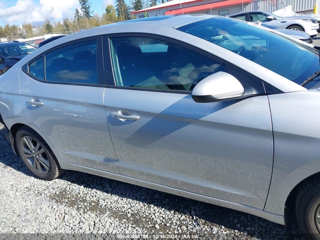 Hyundai Elantra Value Edition 2018 5NPD84LF9JH279910 Image 14