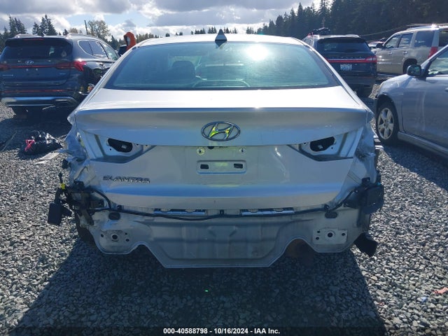 Hyundai Elantra Value Edition 2018 5NPD84LF9JH279910 Image 17