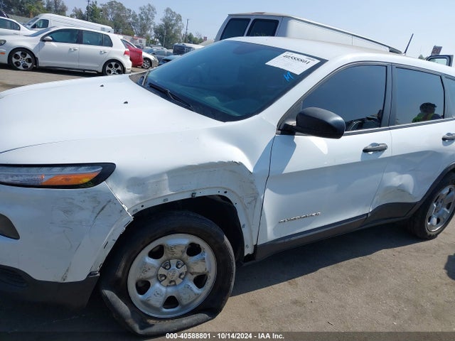 1C4PJLAB6HW502775 Jeep Cherokee Sport Fwd