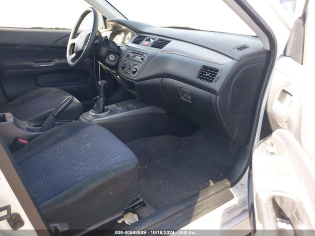 2003 MITSUBISHI LANCER JA3AJ86E63U087028 Photo 4
