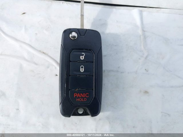 ZACCJBBT0FPB21272 Jeep Renegade Latitude