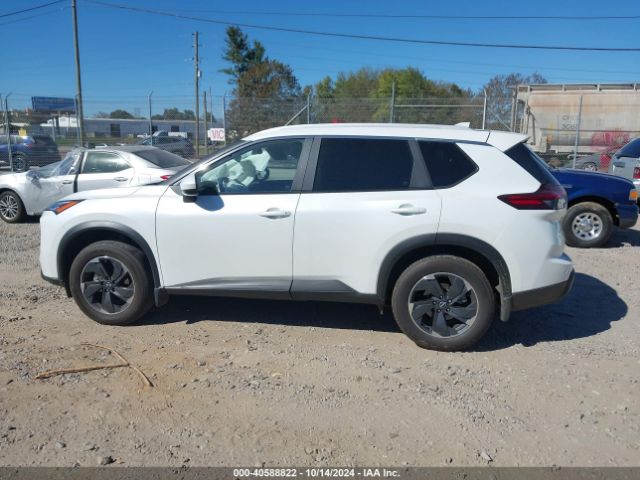 JN8BT3BB4RW440981 Nissan Rogue Sv Intelligent Awd