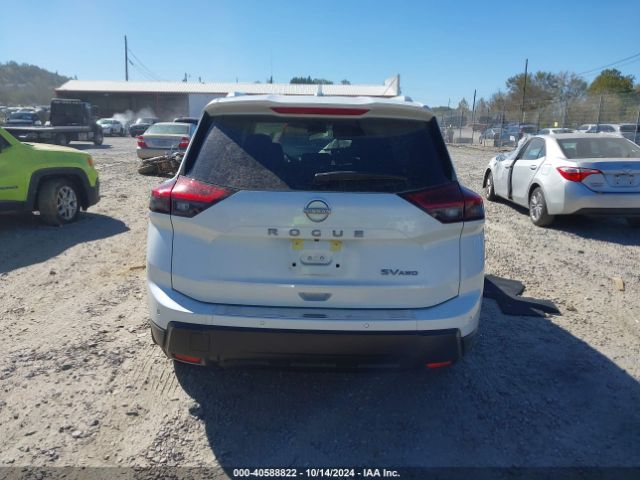 JN8BT3BB4RW440981 Nissan Rogue Sv Intelligent Awd