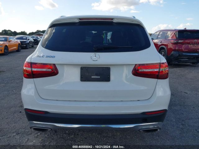 WDC0G4JB1JV090194 Mercedes-Benz GLC 300