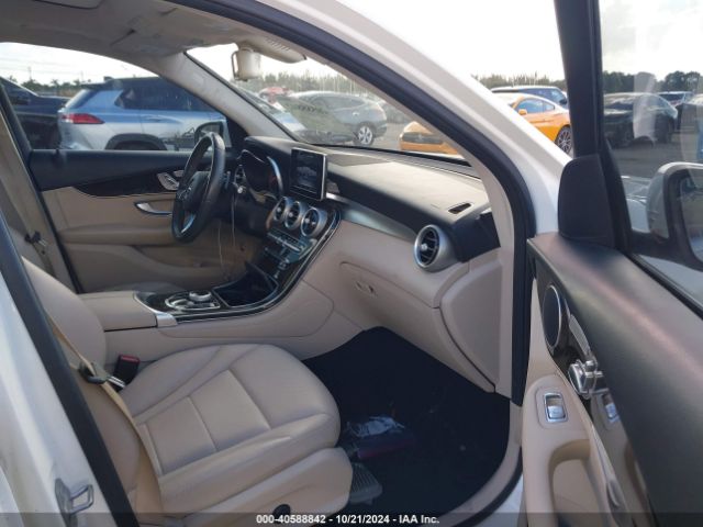WDC0G4JB1JV090194 Mercedes-Benz GLC 300