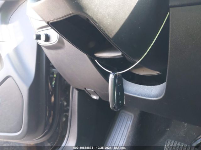 2GNAXSEV2J6328472 Chevrolet EQUINOX LT