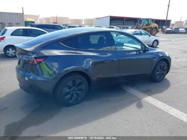 2024 TESLA MODEL Y 7SAYGDEE6RF183836 Photo 3