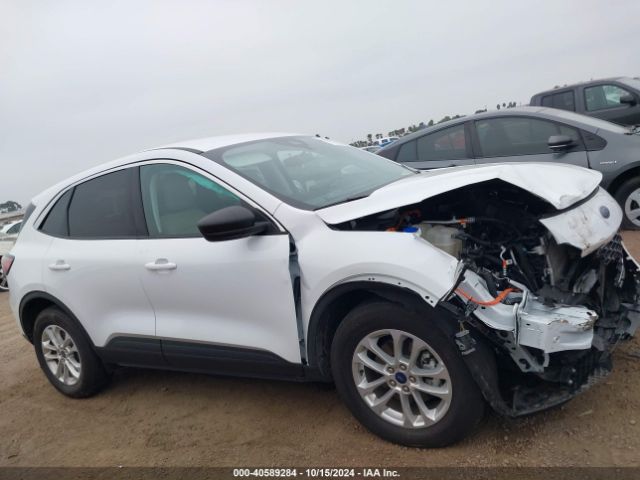 1FMCU9BZ2NUA48547 Ford Escape Se Hybrid