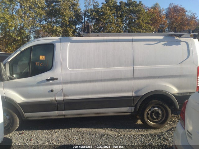 Ford Transit-150 Cargo Van 2022 1FTYE1Y85NKA21443 Image 15