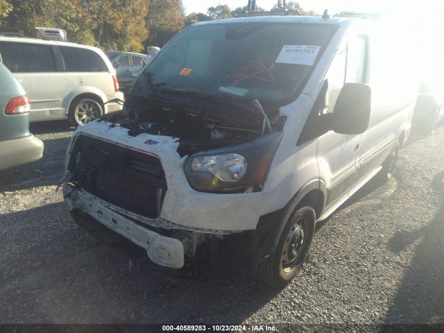 Ford Transit-150 Cargo Van 2022 1FTYE1Y85NKA21443 Image 2
