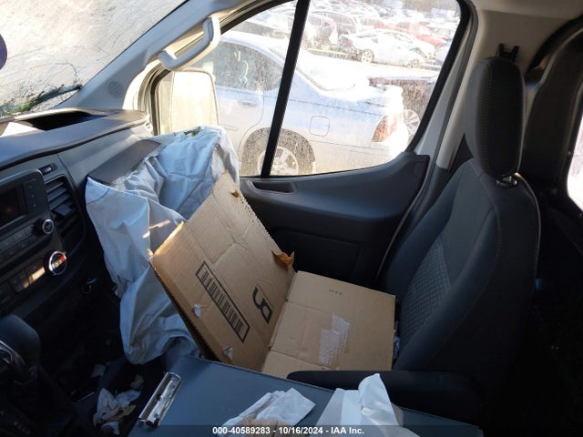Ford Transit-150 Cargo Van 2022 1FTYE1Y85NKA21443 Image 5