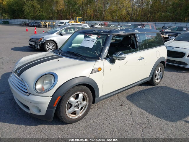2009 MINI COOPER CLUBMAN WMWML33579TX35018 Photo 1