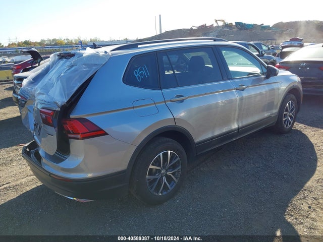 3VV0B7AX3MM044674 Volkswagen Tiguan 2.0t S