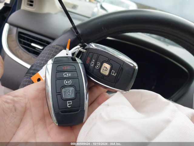 5LMCJ3D96HUL56731 Lincoln Mkc Reserve