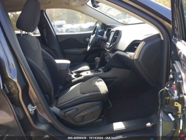 1C4PJMCB7HW545606 Jeep Cherokee Latitude 4x4