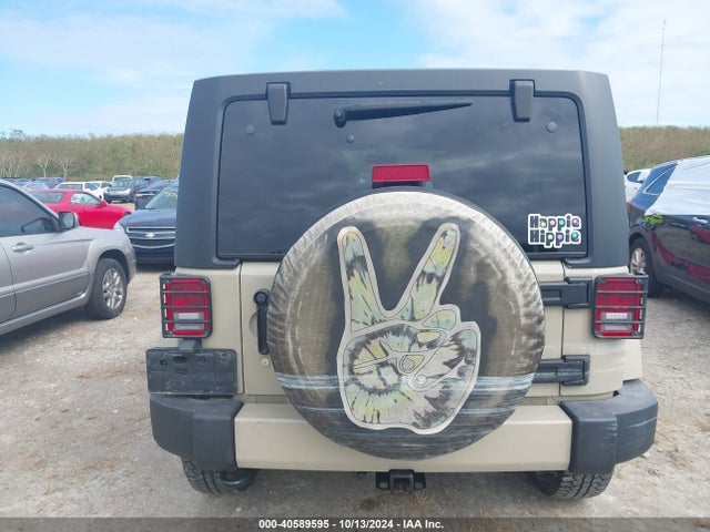 1C4BJWEG3HL668027 Jeep Wrangler Unlimited Sahara 4x4