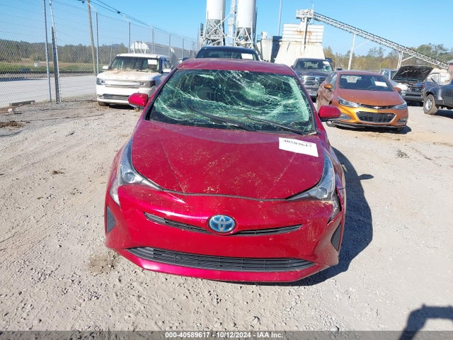 Toyota Prius Two Eco 2018 JTDKARFU9J3055731 Image 12