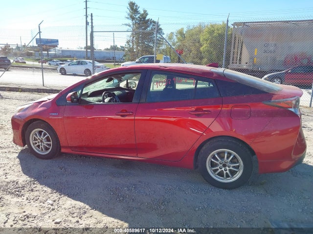 Toyota Prius Two Eco 2018 JTDKARFU9J3055731 Image 14