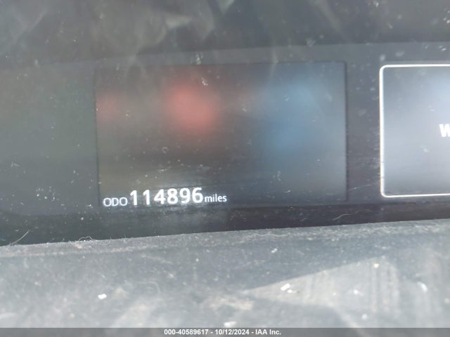 Toyota Prius Two Eco 2018 JTDKARFU9J3055731 Image 15