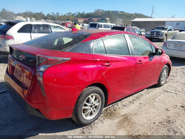 Toyota Prius Two Eco 2018 JTDKARFU9J3055731 Image 4