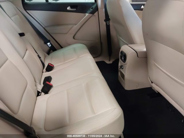 WVGSV7AX4HK032248 Volkswagen Tiguan 2.0t Wolfsburg Edition