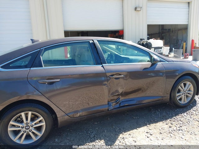 Продаж на аукціоні авто 2017 Hyundai Sonata Se, vin: 5NPE24AF0HH523317, номер лоту: 40589742