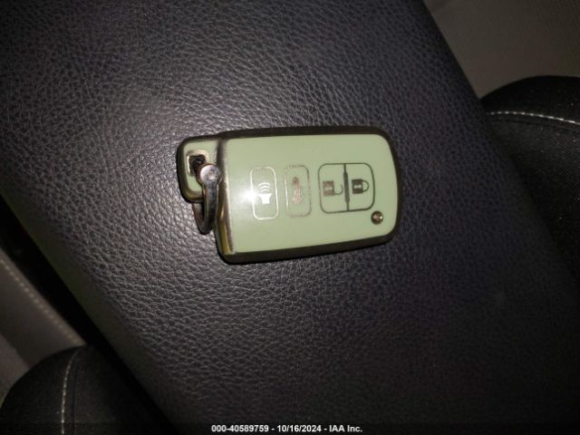 JTMRJREV2GD030911 Toyota Rav4 Hybrid Xle