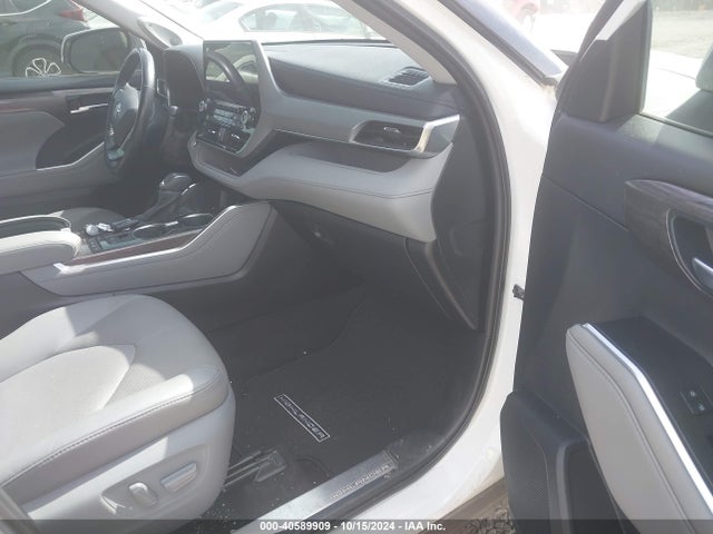 Toyota Highlander Platinum 2021 5TDFZRBH1MS100764 Image 5