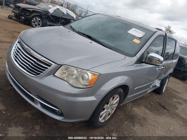 2C4RC1GG9FR506268 Chrysler Town & Country Limited Platinum