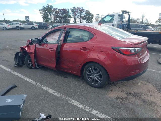 3MYDLBYV6KY509508 Toyota YARIS LE