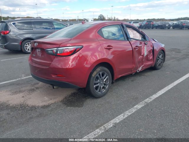3MYDLBYV6KY509508 Toyota YARIS LE