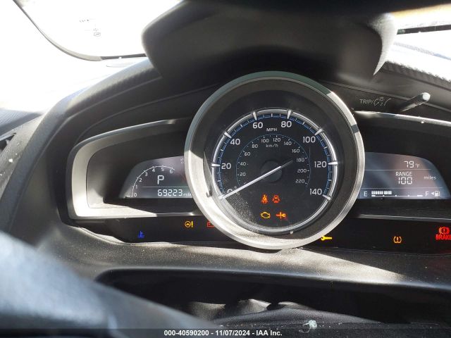 3MYDLBYV6KY509508 Toyota YARIS LE